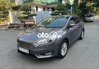 Ford Focus Titanium  2018 - Bán ô tô Ford Focus Titanium sản xuất năm 2018, màu xám, 650 triệu