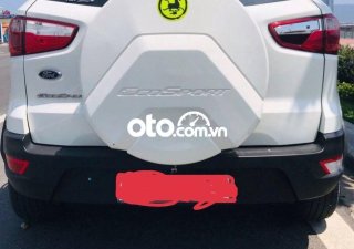 Ford EcoSport AT 2018 - Bán xe Ford EcoSport AT năm 2018, màu trắng xe gia đình
