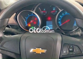 Chevrolet Cruze LT 2016 - Cần bán lại xe Chevrolet Cruze LT năm 2016, màu trắng số sàn