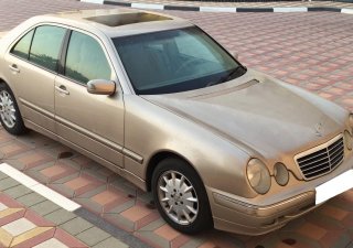 Mercedes-Benz E240 2001 - Cần bán xe Mercedes E240 sản xuất năm 2001, giá tốt