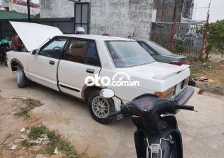 Nissan Bluebird 1981 - Bán Nissan Bluebird sản xuất năm 1981, màu trắng, xe nhập, giá tốt