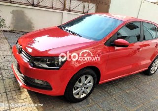 Volkswagen Polo 2016 - Cần bán gấp Volkswagen Polo 1.6AT năm 2016, màu đỏ, nhập khẩu