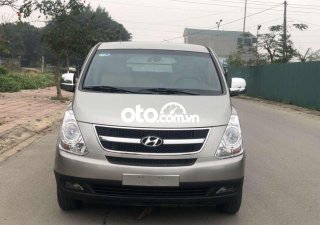 Hyundai Starex 2011 - Bán Hyundai Starex 2.4MT năm 2011, nhập khẩu nguyên chiếc còn mới