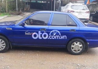 Nissan Sunny 1995 - Cần bán xe Nissan Sunny sản xuất năm 1995, màu xanh lam, nhập khẩu nguyên chiếc