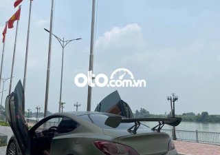 Hyundai Genesis 2013 - Màu xanh lục, nhập khẩu Hàn Quốc chính chủ