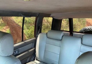 Isuzu Trooper 2000 - Màu đỏ, nhập khẩu giá cạnh tranh