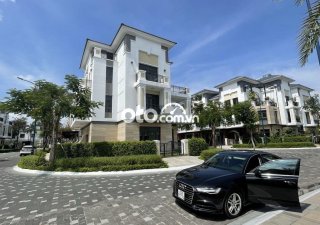 Audi A6 2018 - Màu đen, nhập khẩu nguyên chiếc