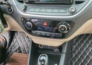 Hyundai Accent 2021 - Cần bán gấp xe màu đỏ