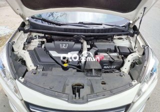Luxgen U6 2015 - Màu trắng, xe nhập