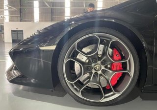 Lamborghini Huracan 2017 - Màu đen, nhập khẩu nguyên chiếc
