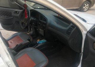 Daewoo Lanos 2001 - Màu trắng, nhập khẩu nguyên chiếc