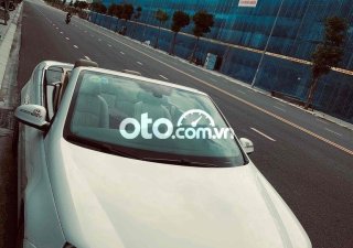 Volkswagen Eos 2009 - Màu trắng, xe nhập