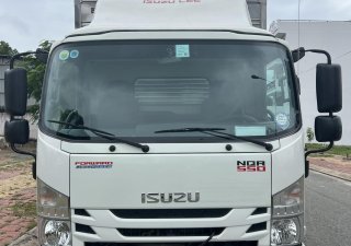 Isuzu NQR 2019 - 5,3 tấn thùng kín dài 6,2m
