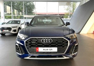 Audi Q5 2022 - Sẵn xe nhiều màu giao ngay tại showroom - Ưu đãi hấp dẫn trong tháng