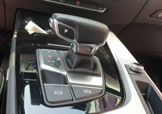 Audi A4 2019 - Xe màu trắng, nhập khẩu nguyên chiếc
