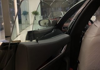 Maserati Ghibli 2020 - Nhập khẩu chính hãng 1 chiếc duy nhất tại showroom, màu trắng ngọc trai, nội thất đỏ cực đẹp