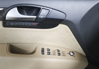 Audi Q7 2015 - Màu trắng, nhập khẩu