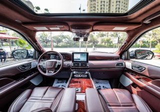 Lincoln Navigator 2022 - Thiết kế sang trọng hầm hố