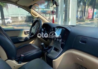 Hyundai Grand Starex 2011 - Màu vàng, xe nhập chính chủ