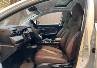 BAIC Beijing U5 Plus 2022 - Màu trắng, nhập khẩu, mẫu xe sedan đô thị hạng C hoàn toàn mới tại thị trường Việt Nam