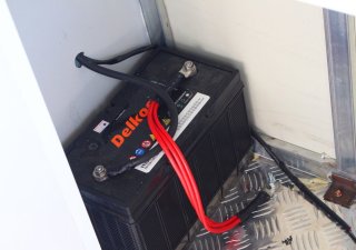 Dongben T30 2022 - Xe ô tô bán hàng lưu động