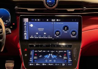 Maserati Grecale 2023 - Xe màu bạc