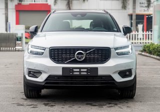 Volvo XC40 2022 - Tặng 2 năm bảo hiểm, 3 năm bảo dưỡng và voucher 10 triệu
