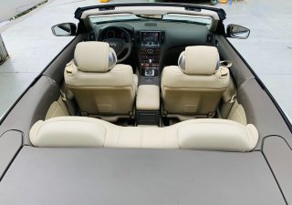 Infiniti G37 2009 - Màu trắng, nhập khẩu nguyên chiếc