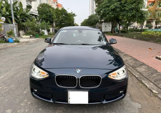 BMW 116i 2014 - Bản Hachback, màu xanh cavansite