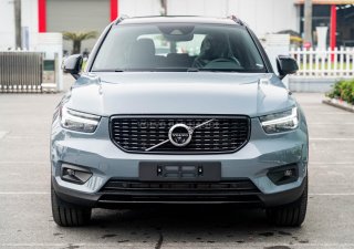Volvo XC40 2022 - Tặng 2 năm bảo hiểm, 3 năm bảo dưỡng và voucher 10 triệu