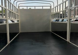 Hyundai HD 2016 - Màu trắng