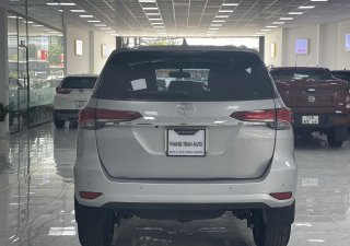 Toyota Fortuner 2020 - Xe 1 chủ đi giữ gìn + đã lên nhiều option, giấy tờ đầy đủ. Liên hệ giá thương lượng