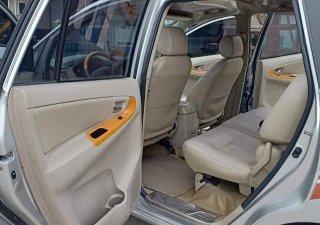 Toyota Innova 2012 - Xe màu bạc, 375 triệu