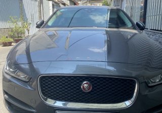 Jaguar XE 2015 - Màu xám, nhập khẩu