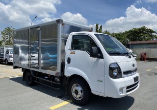 Kia K250 Thùng Kín 2022 - Bán xe tải Kia K250 Thùng Kín 2022, màu trắng
