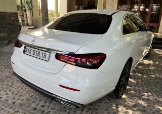 Mercedes-Benz C class 2021 - Chính Chủ Cần Bán Mercedes E180 moden 2022 siêu lướt