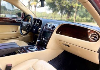 Bentley Continental 2007 - Ngoại thất đỏ mận, nội thất kem sang trọng