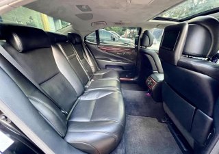 Lexus LS 460 2010 - Màu đen, nhập khẩu nguyên chiếc