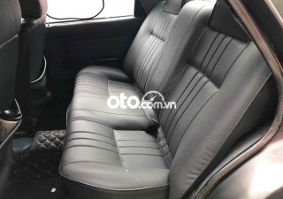 Ford Crown victoria  Cortina cổ điển 1980 - Ford Cortina cổ điển