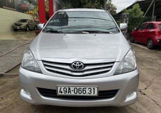Toyota Innova 2009 - Cần bán lại xe giá chỉ 320tr
