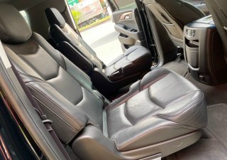 Cadillac Escalade 2015 - Màu đen, xe nhập