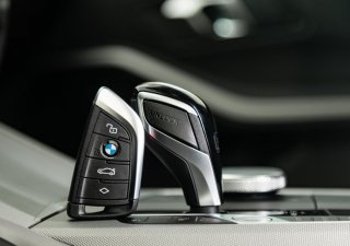 BMW 330i 2023 - Giá mới ưu đãi tháng 6/2023 - Đặt cọc giao xe ngay trong tháng
