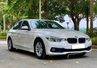 BMW 320i 2016 - Đăng ký lần đầu 2016, nhập khẩu nguyên chiếc, giá chỉ 699tr