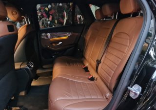 Mercedes-Benz GLC 250 2018 - Nội thất da bò, biển số VIP