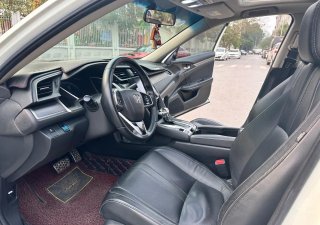 Honda Civic 2017 - Xe chính chủ, giá 599tr