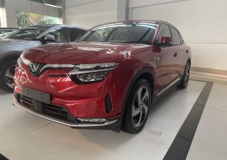 VinFast VF8 2023 - Giảm ngay hơn 350 triệu, nhiều quà tặng giá trị khác, giao xe ngay