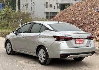Nissan Almera 2021 - Màu bạc giá hữu nghị