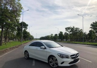 Mercedes-Benz CLA 200 2017 - Xe màu trắng giá cạnh tranh