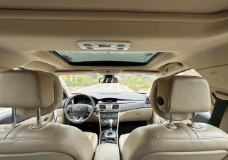 Renault Latitude 2015 - Màu đen, nhập khẩu nguyên chiếc