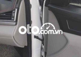 Hyundai Elantra lên 7 chỗ cần bán chiếc  2018 2018 - lên 7 chỗ cần bán chiếc elantra 2018